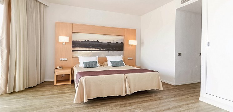 Eix Lagotel Holiday Resort