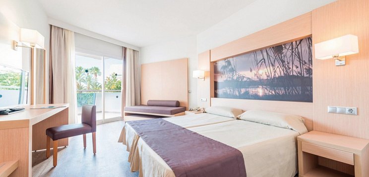 Eix Lagotel Holiday Resort