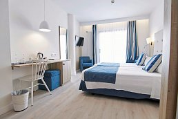 Wohnbeispiel Doppelzimmer Komfort seitl. Meerblick (Zimmercodierung DBN)