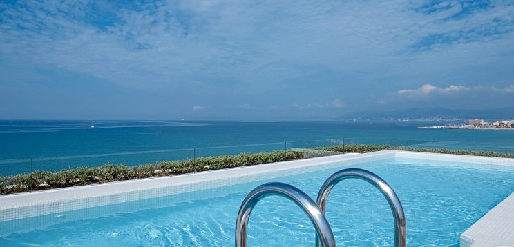HM Tropical