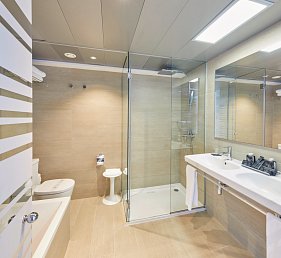 BG Tonga Tower Design Hotel & Suites