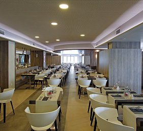 BG Tonga Tower Design Hotel & Suites