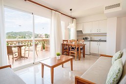 Wohnbeispiel (Zimmercodierungen AB1 & ABG)