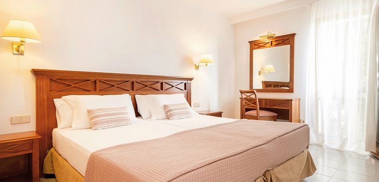 Inturotel Esmeralda Garden