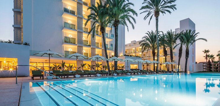 HM Ayron Park