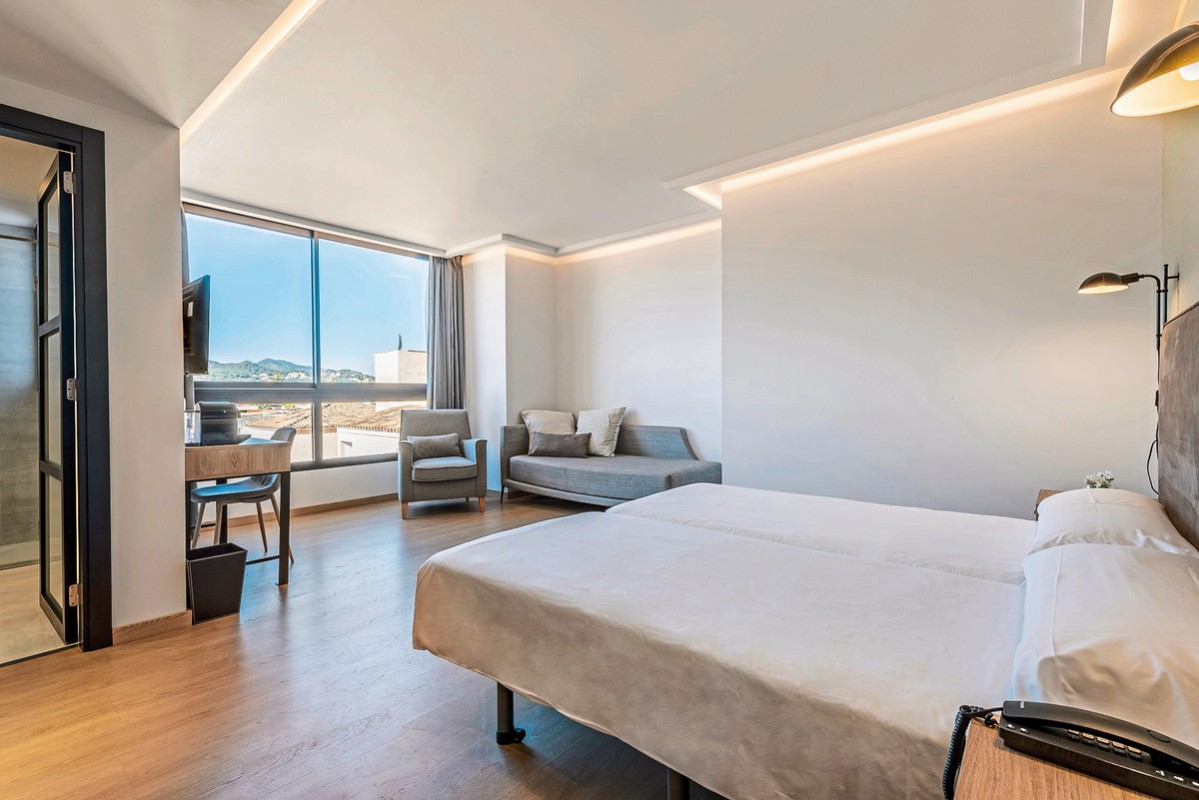 Kyrat Amàrac Suites
