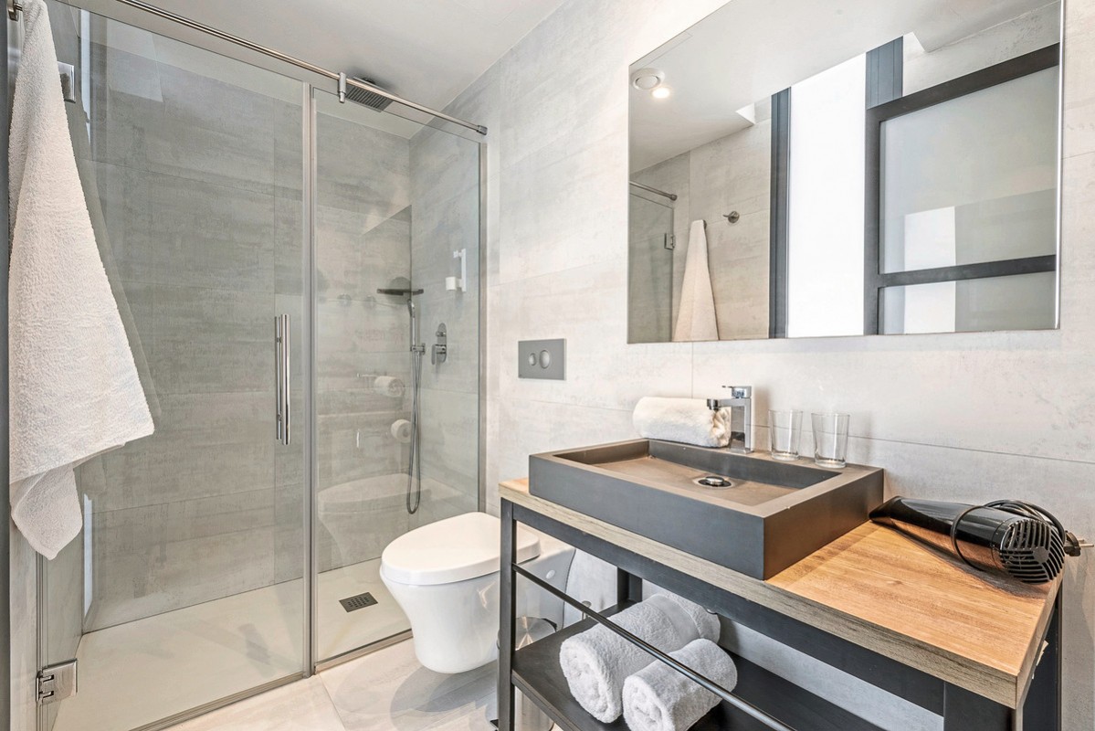 Kyrat Amàrac Suites