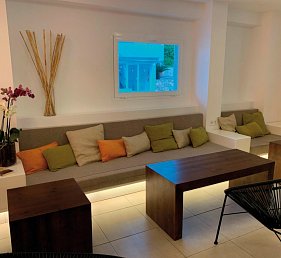 Chevy Hotel & Suites