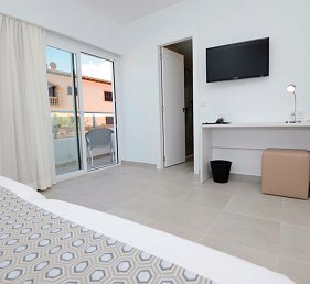 Chevy Hotel & Suites