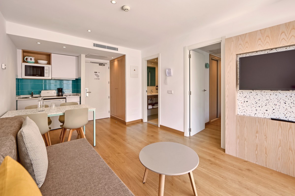 Universal Aparthotel Elisa