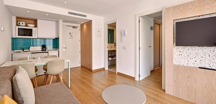 Universal Aparthotel Elisa