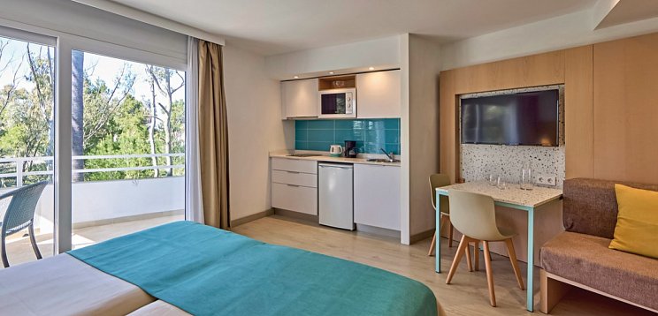 Universal Aparthotel Elisa