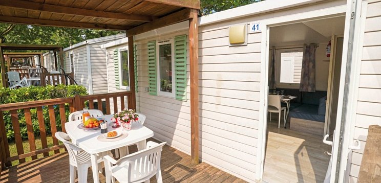 Bi Village Mobile Homes (by Happy Camp)