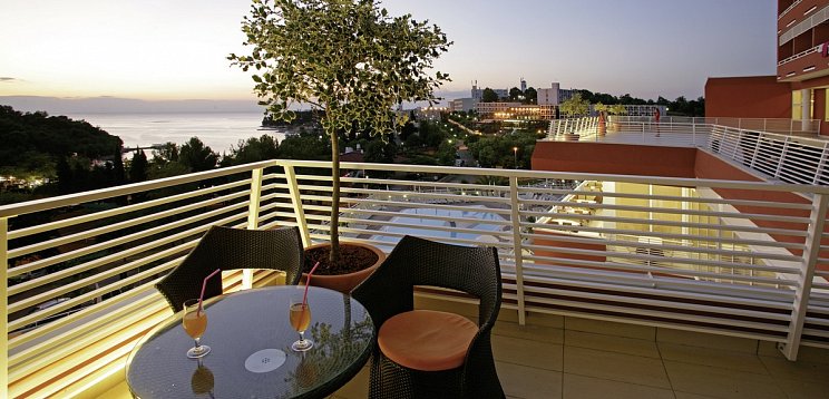 Albatros Plava Laguna