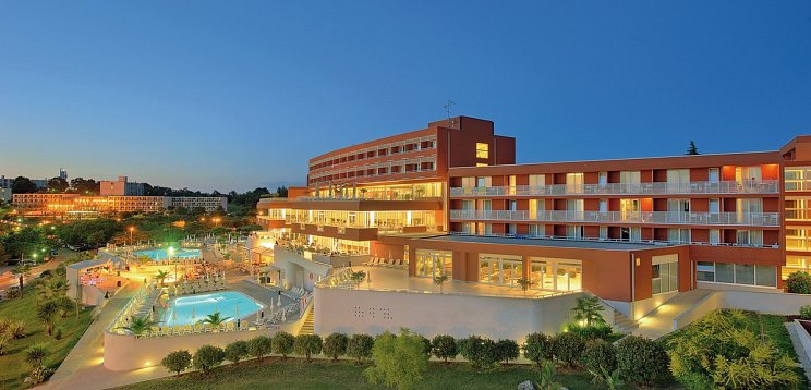 Albatros Plava Laguna