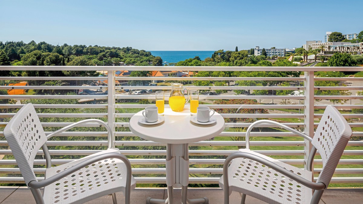 Albatros Plava Laguna