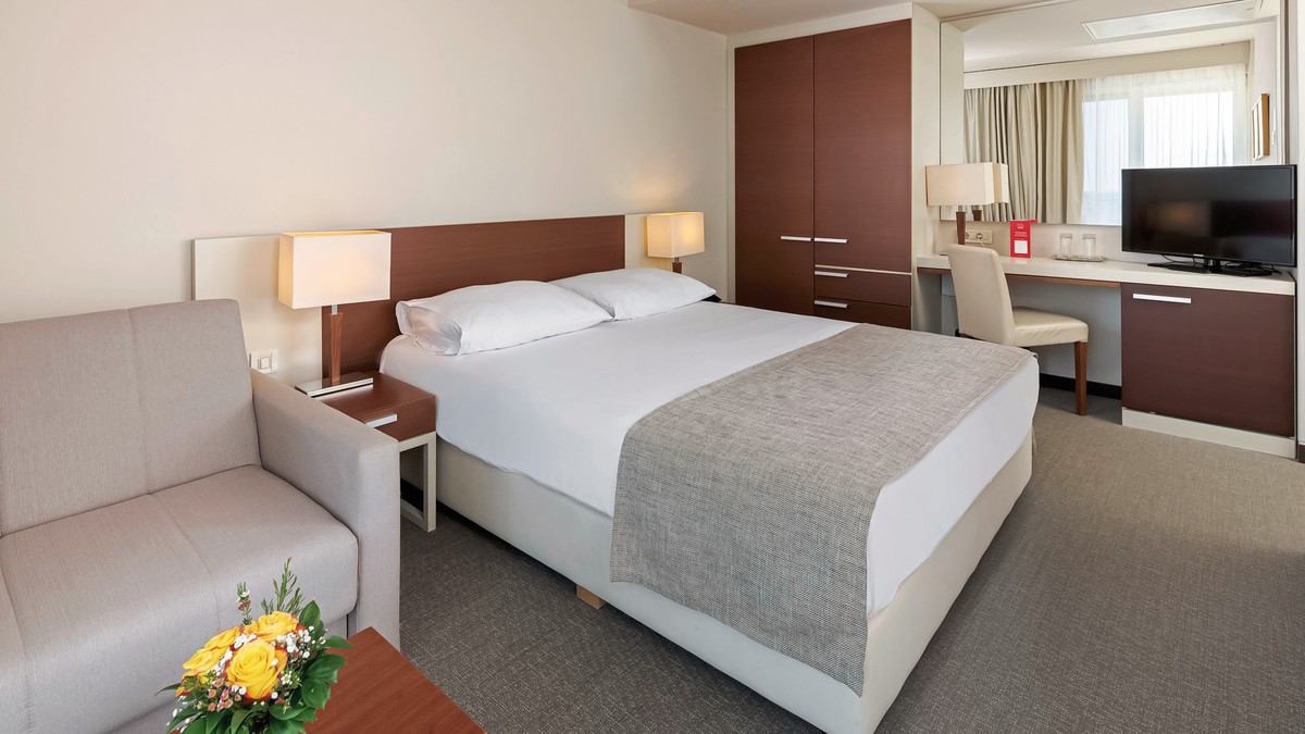 Albatros Plava Laguna