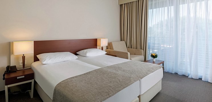 Albatros Plava Laguna