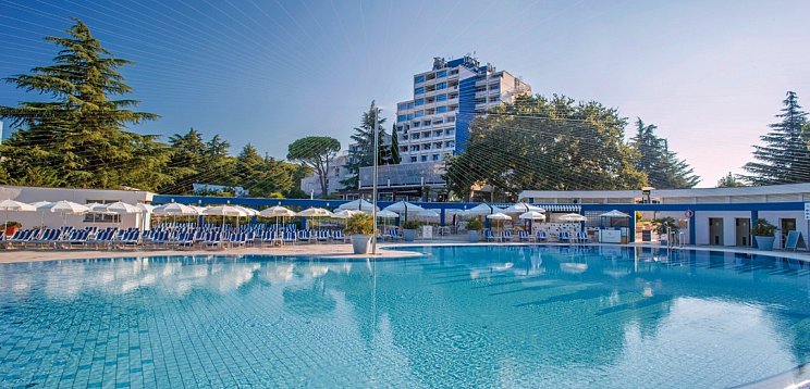 Valamar Diamant Hotel