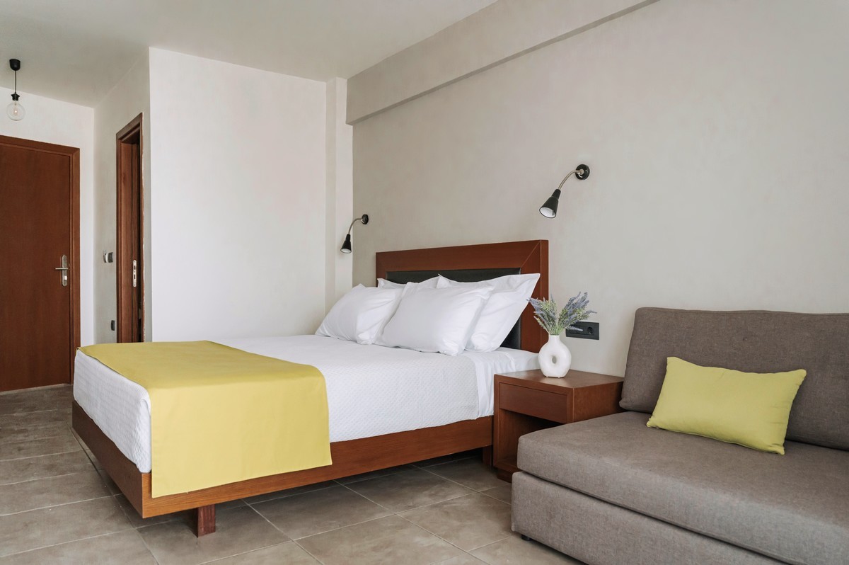 Amphitryon City Hotel