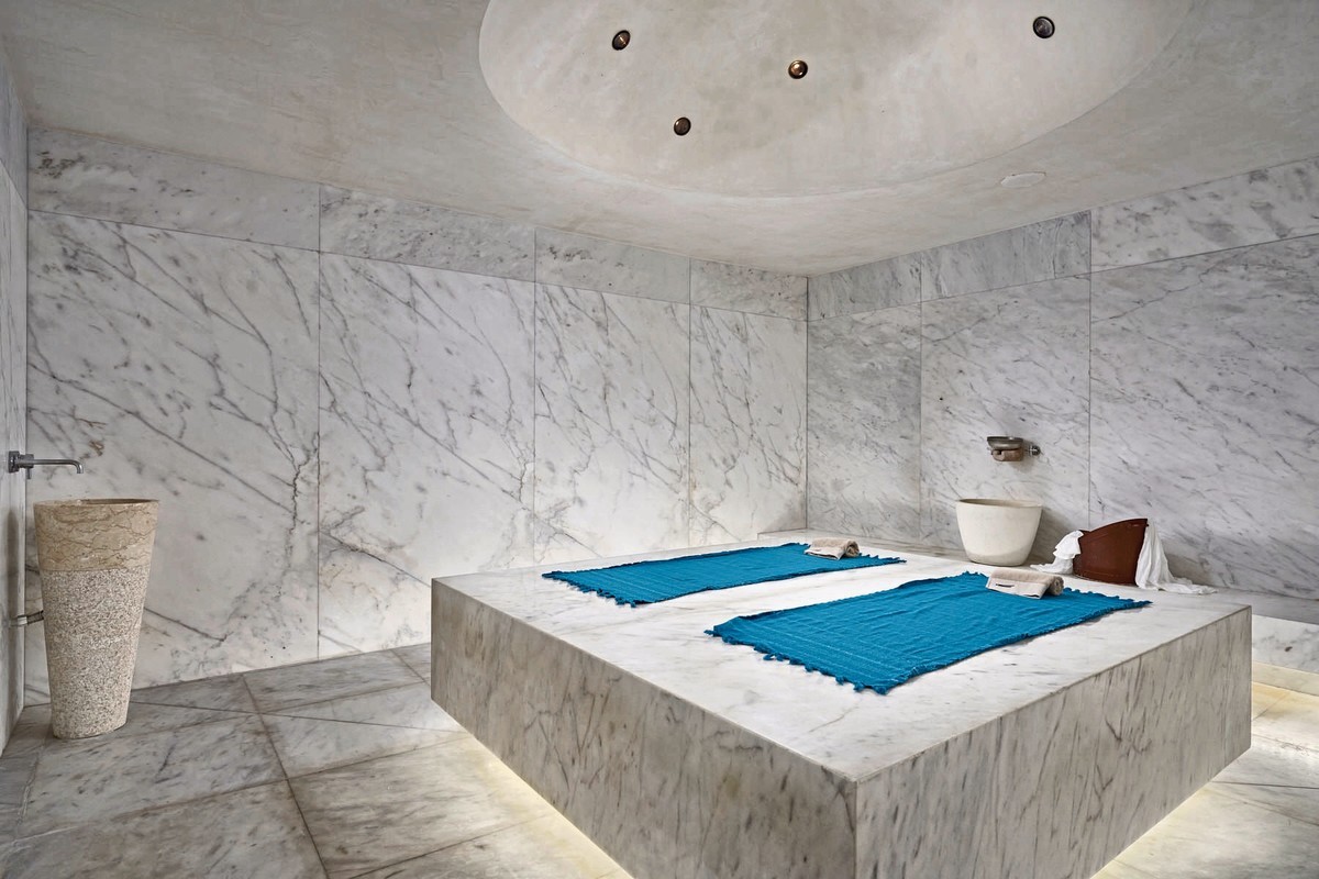 Gennadi Grand Resort