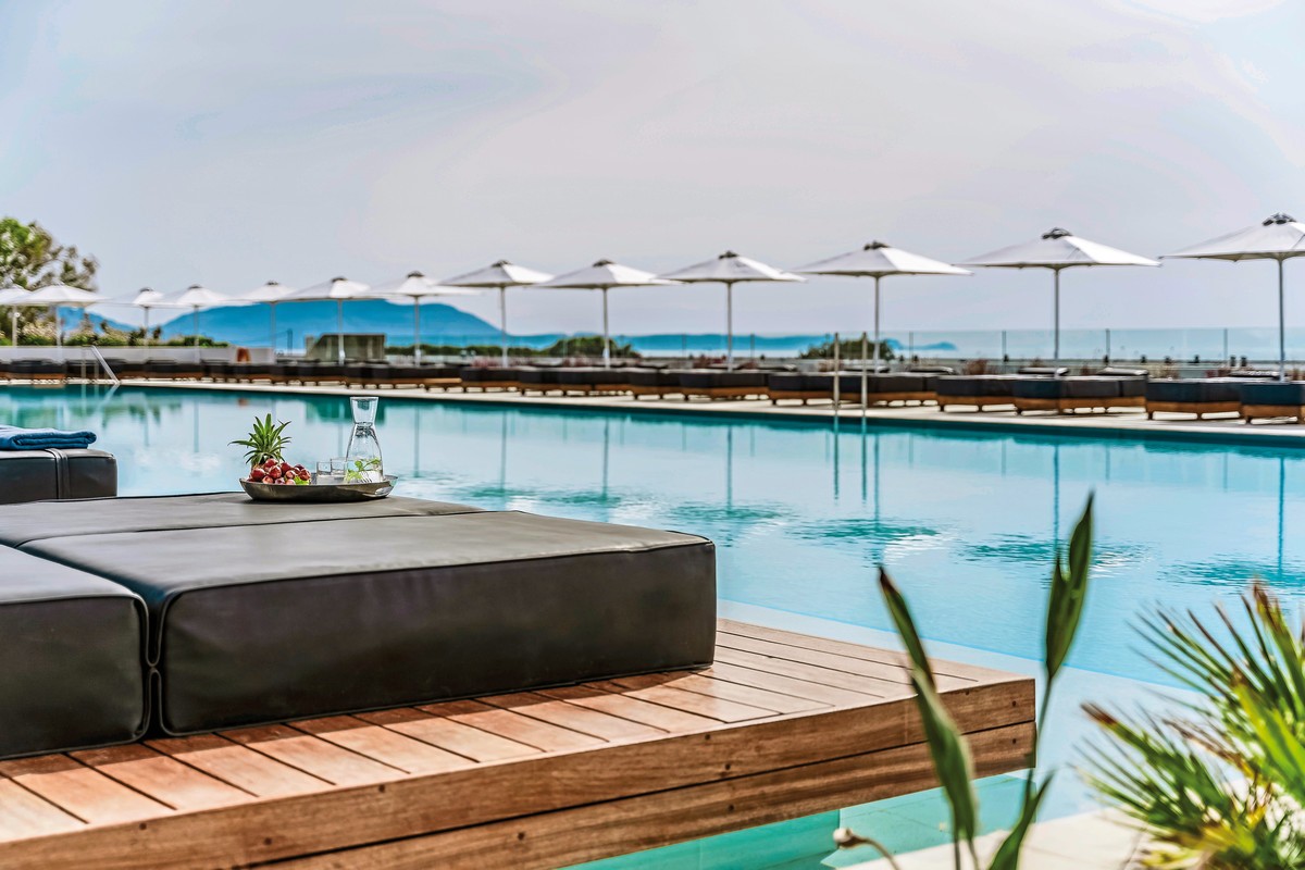 Gennadi Grand Resort