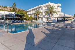 Pefkos Breeze Family Resort & Spa
