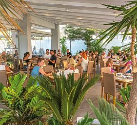 Pefkos Breeze Family Resort & Spa