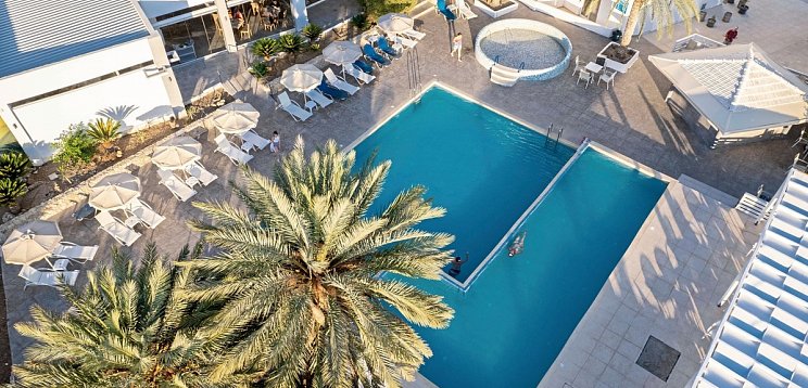Pefkos Breeze Family Resort & Spa