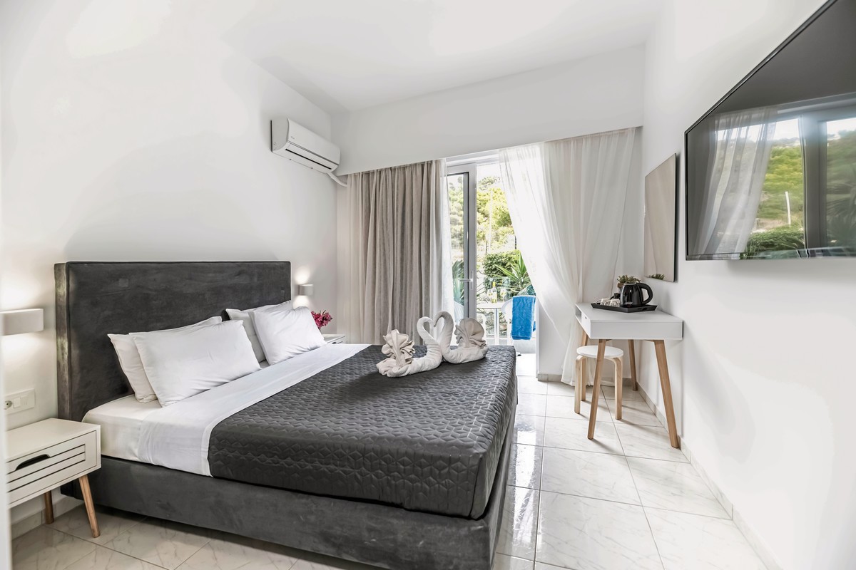 Pefkos Breeze Family Resort & Spa