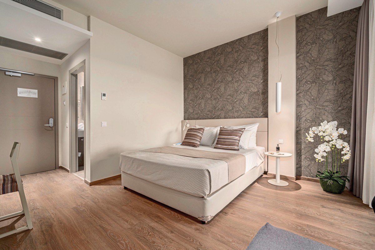 Ammon Zeus Luxury Beach Hotel