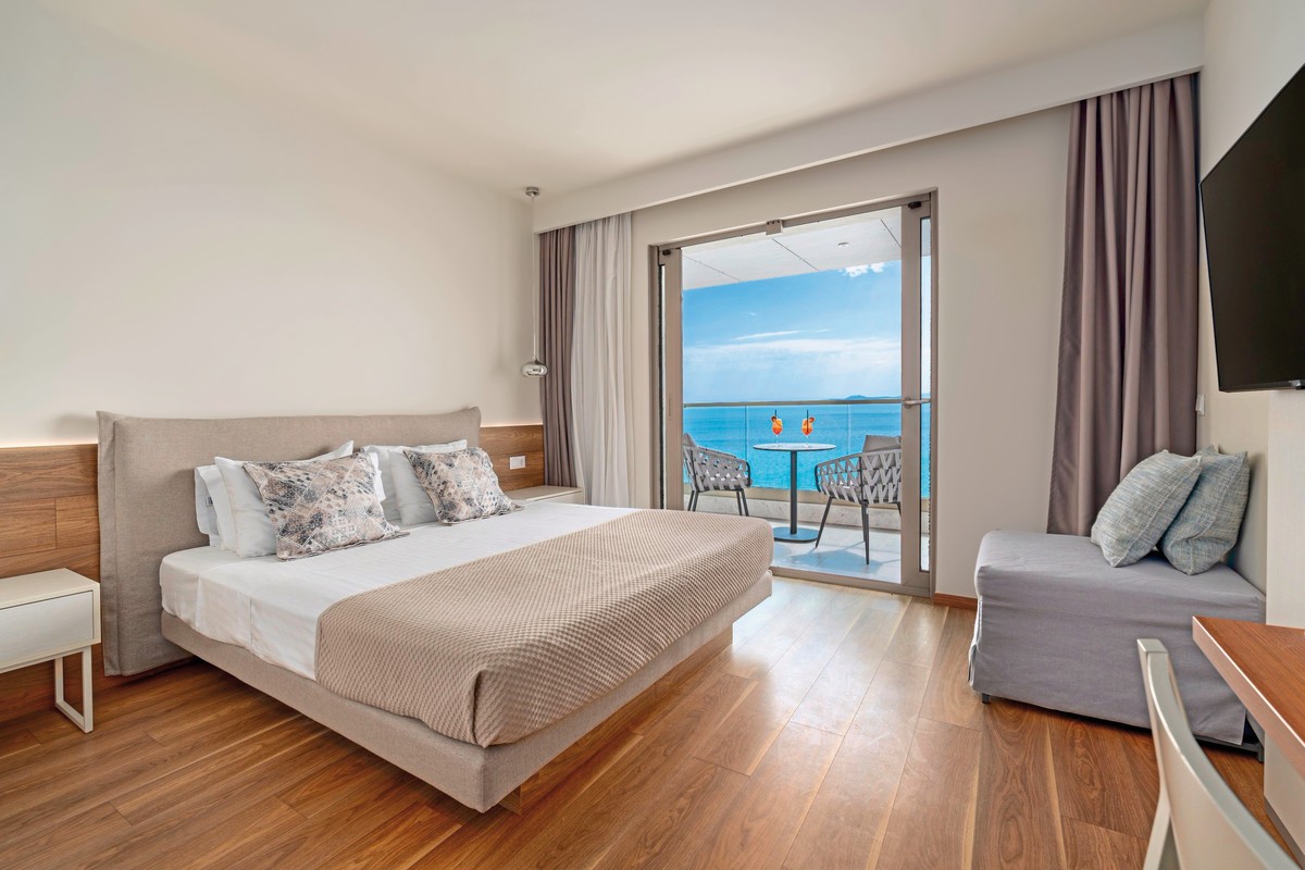 Ammon Zeus Luxury Beach Hotel