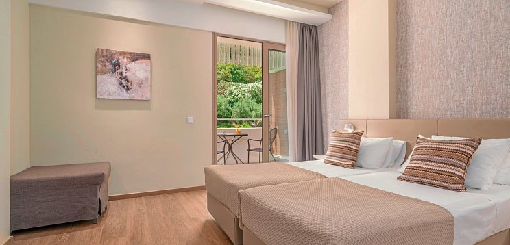 Ammon Zeus Luxury Beach Hotel
