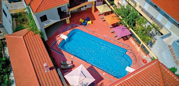 Elia Appartements Afitos