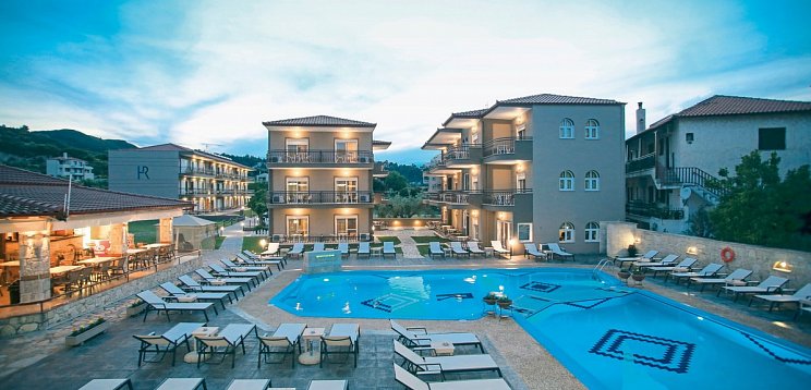 Royal Hotel and Suites