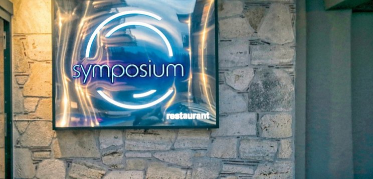 Royal Hotel and Suites