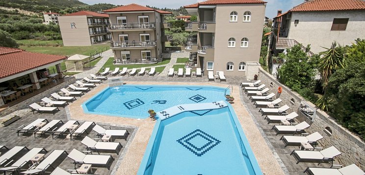 Royal Hotel and Suites