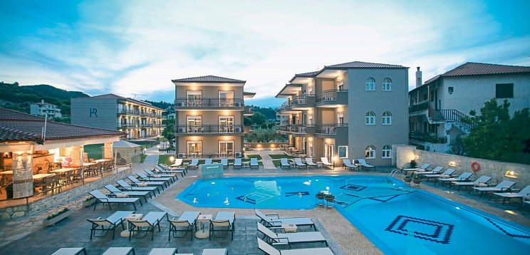 Royal Hotel and Suites