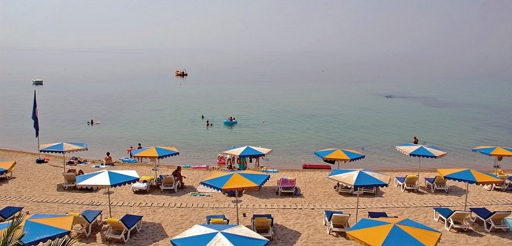 Porfi Beach