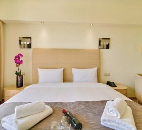 Olympian Bay Grand Resort