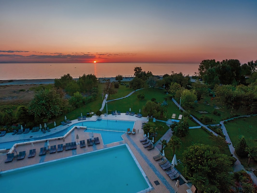 Olympian Bay Grand Resort