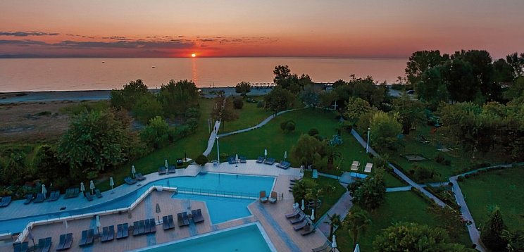 Olympian Bay Grand Resort