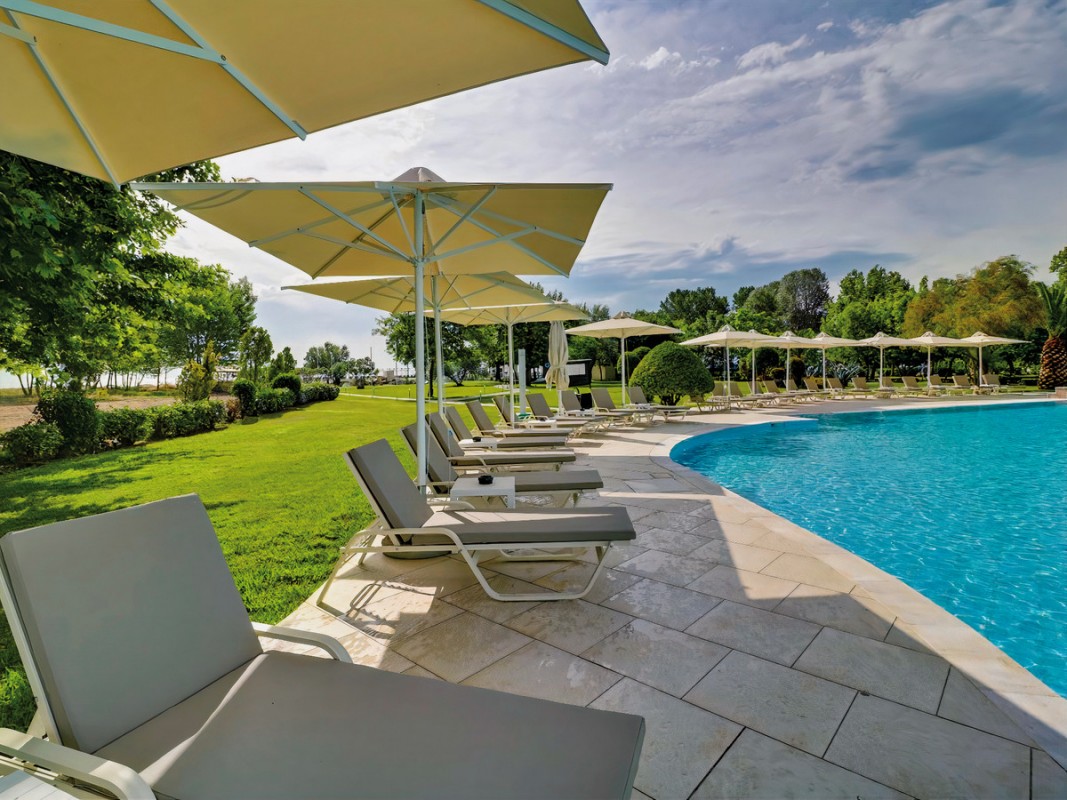 Olympian Bay Grand Resort