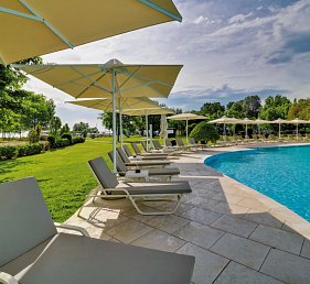 Olympian Bay Grand Resort