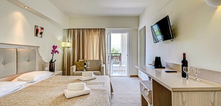 Olympian Bay Grand Resort