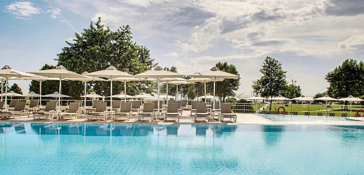 Olympian Bay Grand Resort