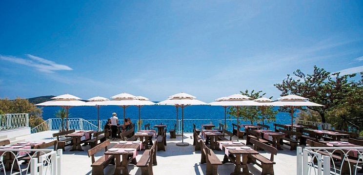 Amadria Park Camping Trogir (by Happy Camp)