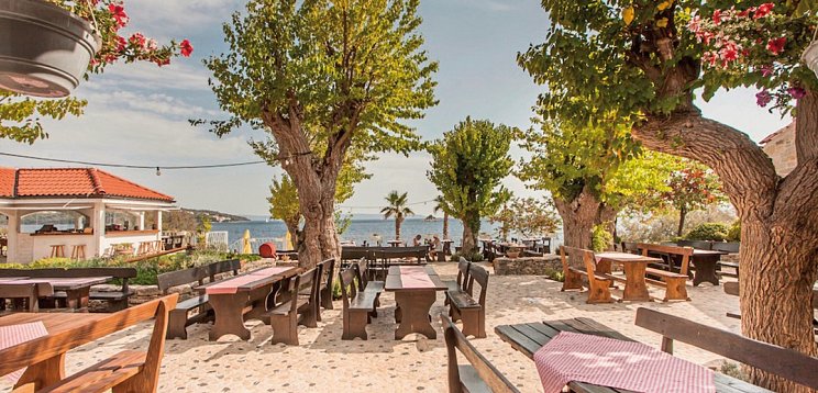 Amadria Park Camping Trogir (by Happy Camp)