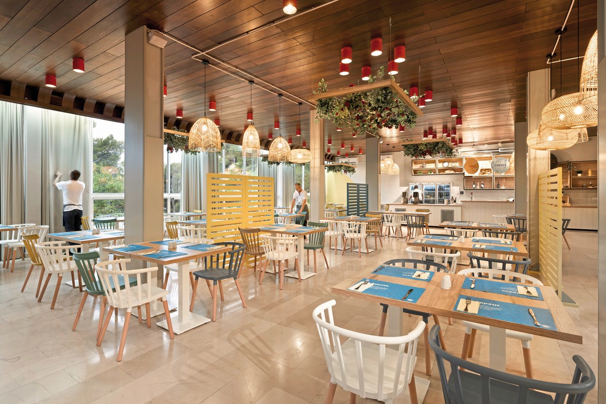 Sunny Makarska by Valamar