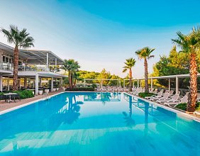Gava Waterman Milna Resort